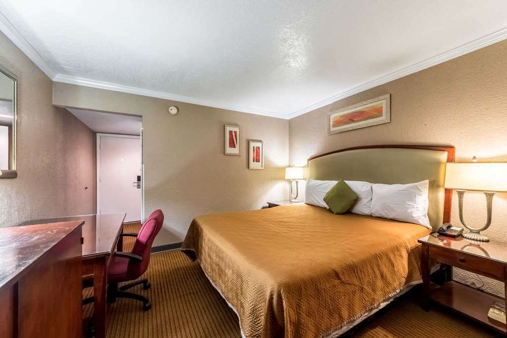 The Inn At Alamo / Riverwalk / Convention Center Сан-Антонио Номер фото