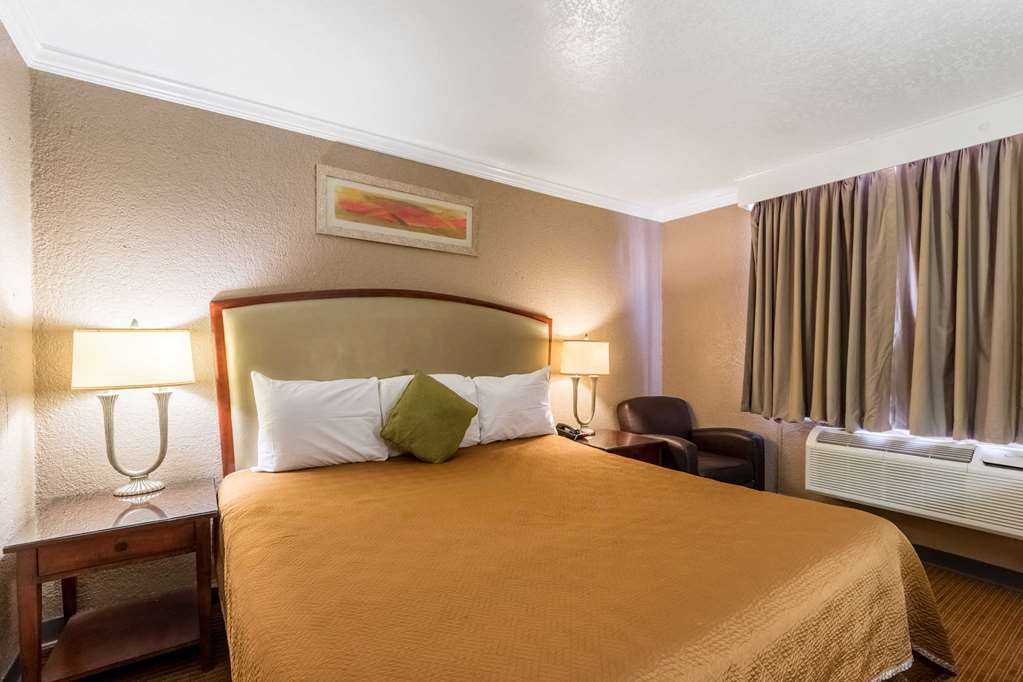 The Inn At Alamo / Riverwalk / Convention Center Сан-Антонио Номер фото